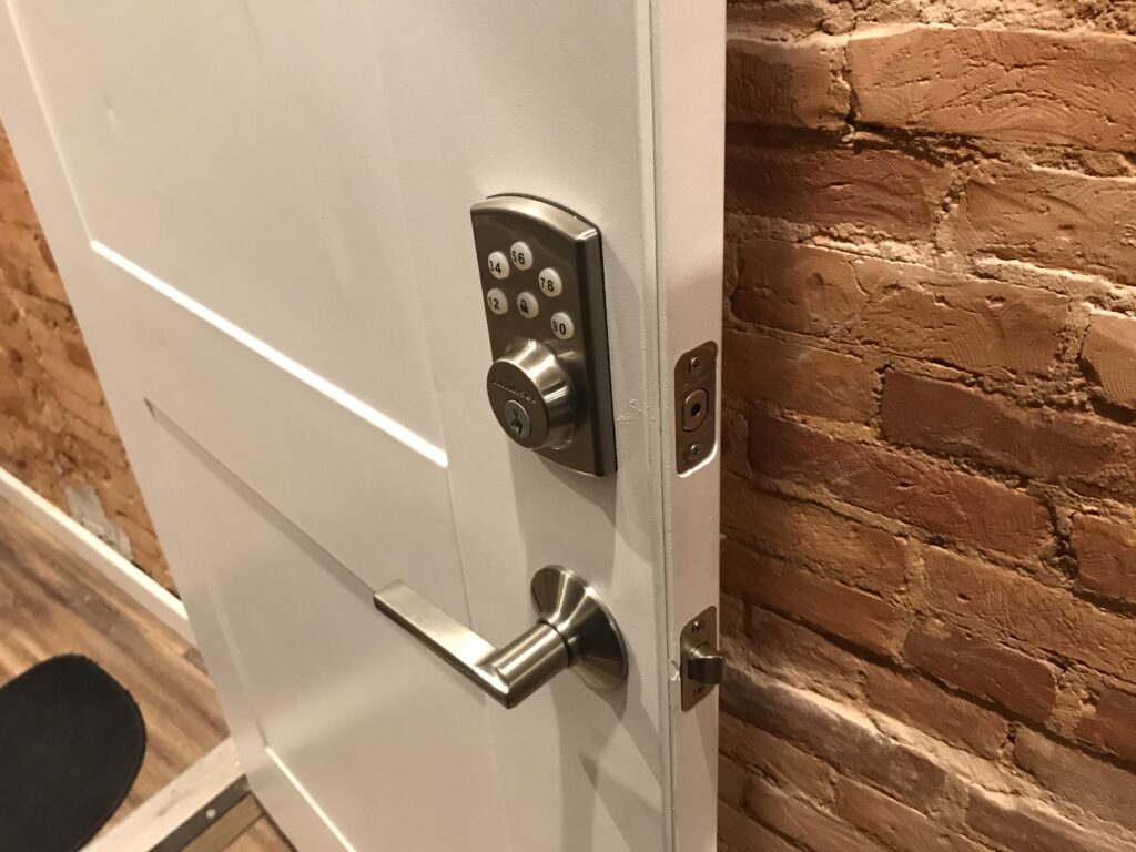 Find Me an Emergency Locksmith – Fast, Reliable Help from US1 Locksmith