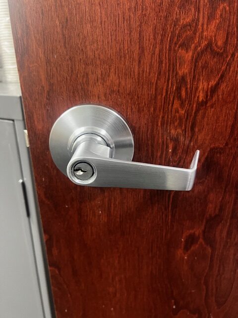 🔐 Need to Replace Your Business Locks in Fort Lauderdale? Trust US1 Locksmith